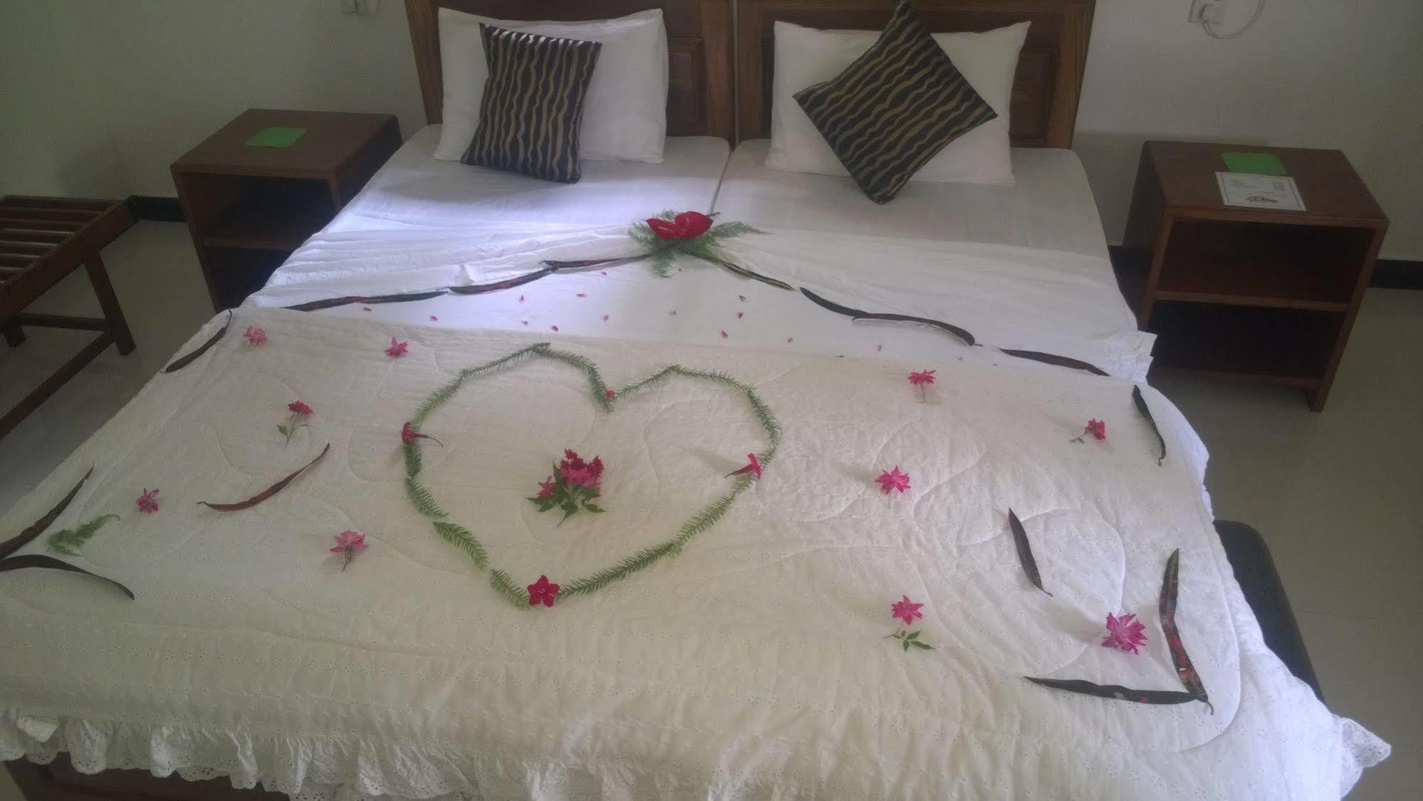 Sigiri Holiday Inn Inamaluwa Extérieur photo