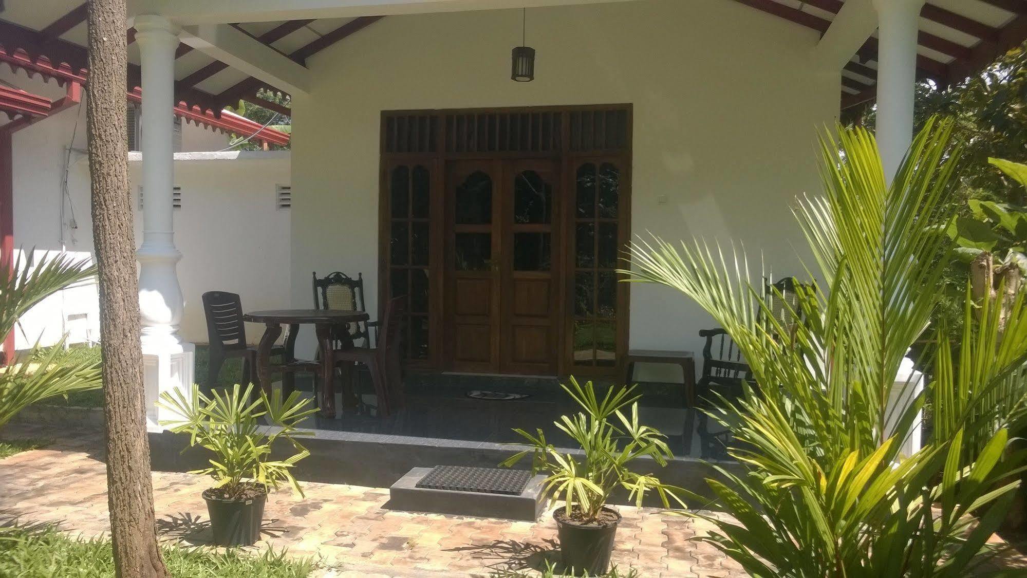 Sigiri Holiday Inn Inamaluwa Extérieur photo